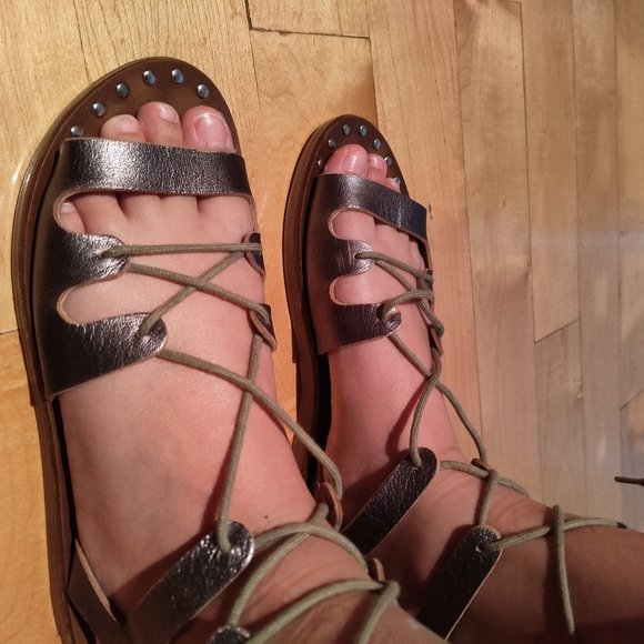 Kammi laced up leather sandals made in Italy - Picture 6 of 10